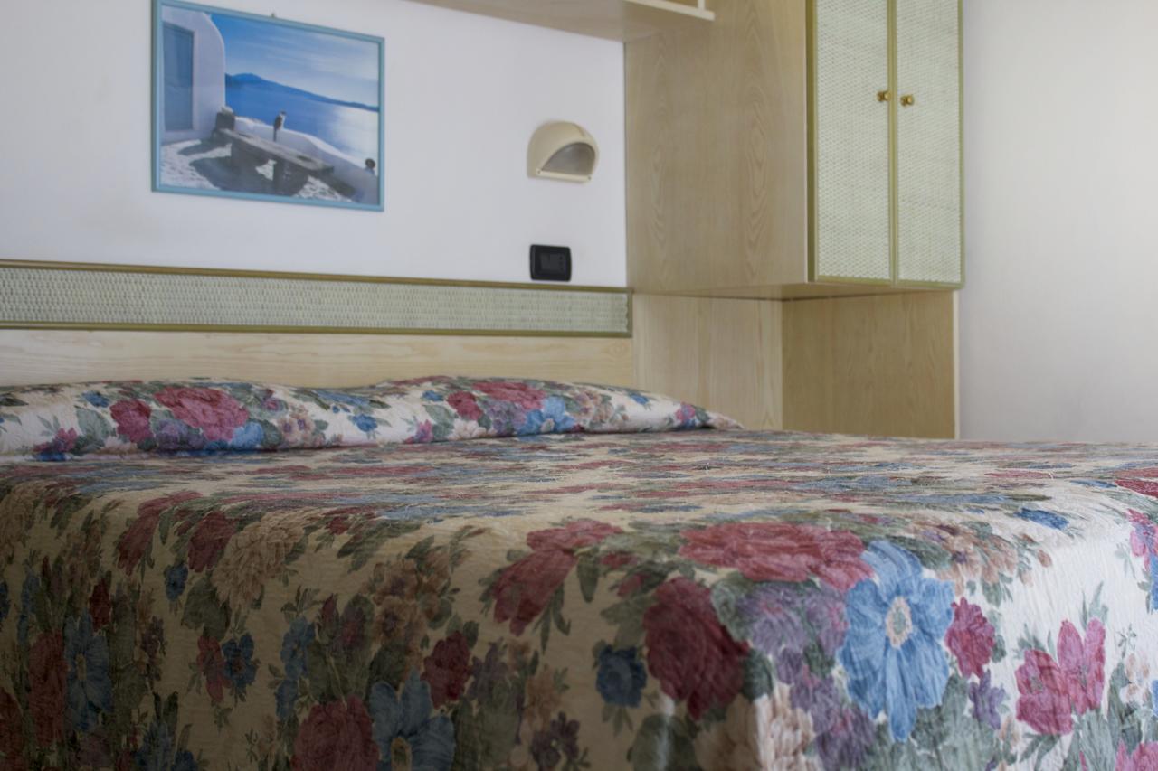 Hotel Residence Charles Rimini Kültér fotó